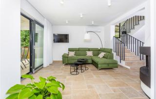 Amazing Home In Jurdani - 8