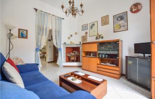 Gorgeous Home In Piano Di Mommio - Piano di Mommio - 9