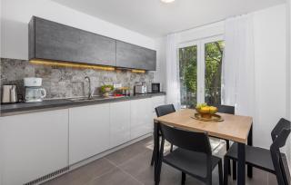 2 Bedroom Beautiful Home In Kraljevica - 7