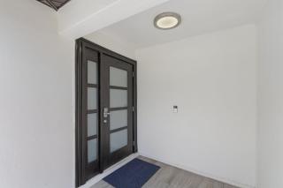 Soak up the Sun - Saltwater pool, spacious fenced-in backyard, home - 8