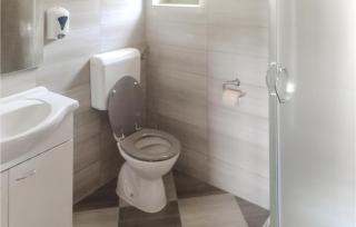 2 Bedroom Awesome Home In Sali - 1