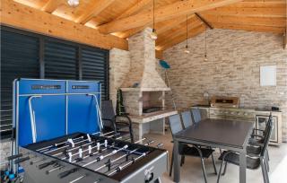 Lovely Home In Rebici With Wifi - 2