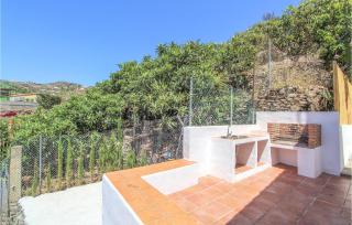 Amazing Home In Torrox With Kitchenette - Torrox - 2