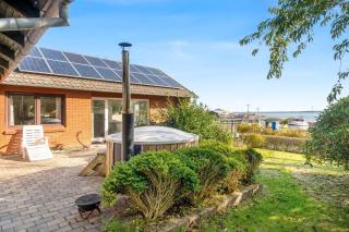 Large Holiday Home With A View Of The Fjord, - Thyholm - 9