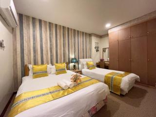 Muji style Riverbank suites level 10 - Kuching - 7