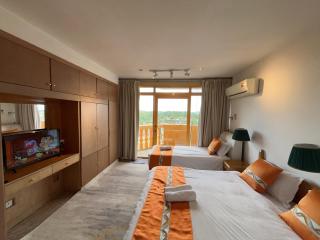 Muji style Riverbank suites level 10 - Kuching - 8