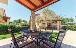 2 Bedroom Gorgeous Apartment In Volme - Banjole - 5