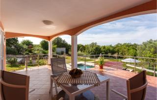 1 Bedroom Lovely Apartment In Malinska - 1