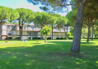IssTravel, Holiday Homes in Marina di Bibbona from 400 to 900 meters from the sea, apartments 6 beds with private outdoor area - Marina di Bibbona - 2