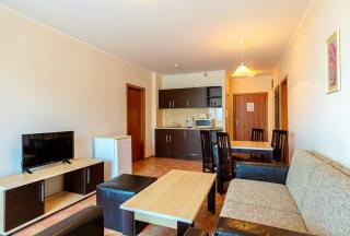 All-Year-Round Beach Haven Rooms & Apartments - Aheloy - 6
