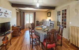 7 Bedroom Awesome Home In Charlieu - 7
