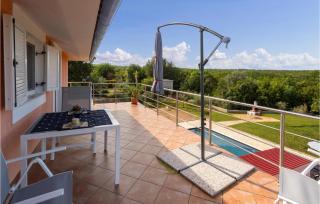 Beautiful Apartment In Malinska - Malinska - 4