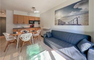 1 Bedroom Lovely Apartment In Bredene - 7