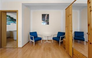2 Bedroom Cozy Apartment In Vodice - Vodice - 6