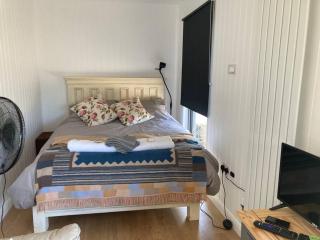 The Hide at Haws Hill - 7