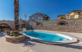 Cozy Apartment In Pula With Wifi - Pula - 6