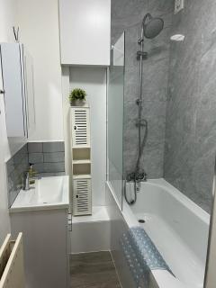 1 Bed Apartment - Centrally Located In The Heart of Westminster - 1