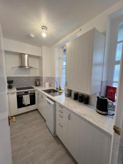 1 Bed Apartment - Centrally Located In The Heart of Westminster - 2