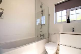 Luxury Flat in Northwood - Croxley Green - 6