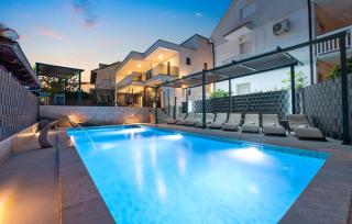 6 Bedroom Stunning Home In Podglavica - Podglavica - 0