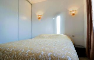 2 Bedroom Awesome Home In Pont Saint Esprit - 1