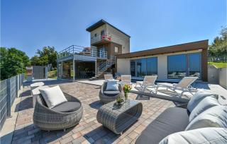 Awesome Home In Radovan With Sauna - 9