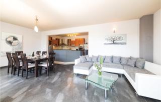 Beautiful Apartment In Kastel Stafilic - Kaštela - 9