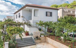 Stunning Apartment In Pula With Wifi - Pula - 0