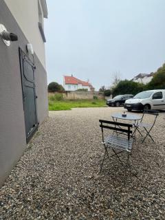 Retro Reverie, avec parking gratuit et terrasse - 7