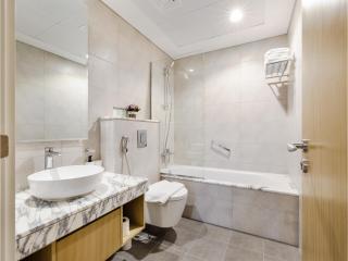 ALiving Elegant 2BR plus Maid's Room I Aykon City, Business Bay- 4016 - 6