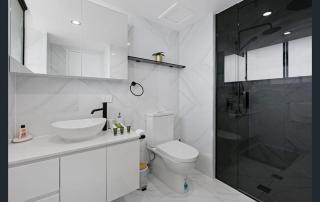 Beachfront Bliss 2BR 2BATH Ocean Views - Surfers - Gold Coast - 3