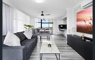 Beachfront Bliss 2BR 2BATH Ocean Views - Surfers - Gold Coast - 8