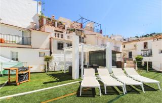 Gorgeous Apartment In Sayalonga - Sayalonga - 9
