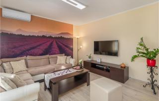 Nice Apartment In Vrh Martinscice - Kostrena - 8