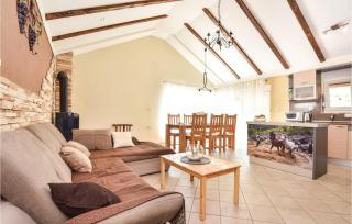 Cozy Home In Vojnic Sinjski With Sauna - 6