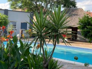 ZinziLuxe Guest House - Johannesburg - 6
