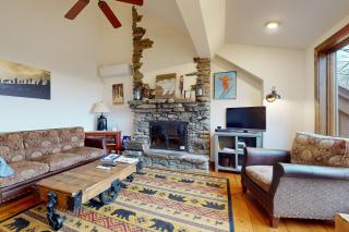 Rivendell Home at Hawk Mountain - Plymouth - 2