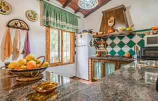 Nice Home In Jubrique - 4