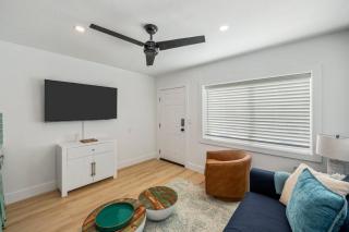 Beachfront Stay with Pool Access Bluefish 1 - 5