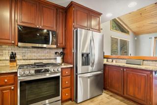 Enchanting Snow Escape - Big Bear Lake - 6
