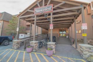 SC105B 1BR 1BA Sleeps Six Wi-Fi Free Parking Close To Lift - Snowshoe - 0