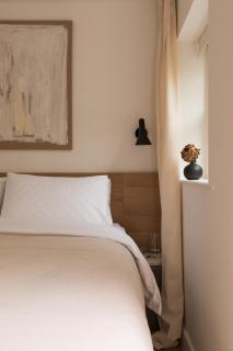 JAPANDI RESIDENCE 1BR Designer Flat with Private Garden - Oxford - 5