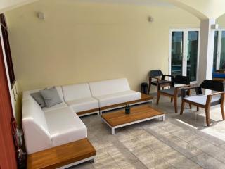 Private 7 BR Villa and Pool near Palm Beach - Palm-Eagle Beach - 3