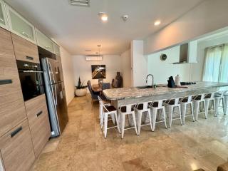 Best 7BR Villa with private pool at perfect spot - Palm-Eagle Beach - 3