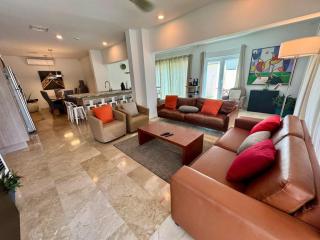 Best 7BR Villa with private pool at perfect spot - Palm-Eagle Beach - 2