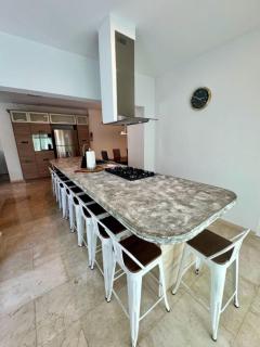 Best 7BR Villa with private pool at perfect spot - Palm-Eagle Beach - 1