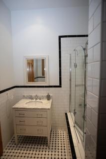 Spacious Downtown Montreal Apartment, 4BR-2BA,Free Wifi - Montreal - 2
