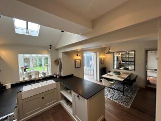 Railway Junction Cottage & The Cabin by NewFo rest - Brockenhurst - 5