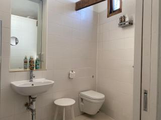 Spacious Studio-Village location nr Bath - 1
