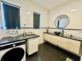 Corporate 3 Bedroom Apartment - South Hedland - 3